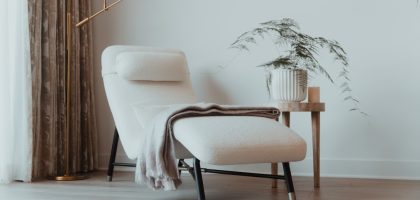 Photo wooden floor lamp